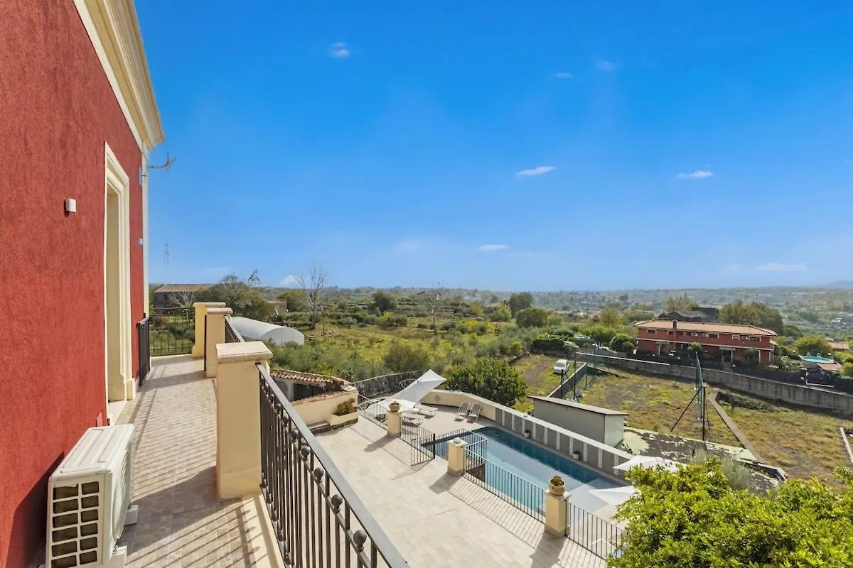 فندق مبيت وإفطار Fleri B&B Badima إيطاليا