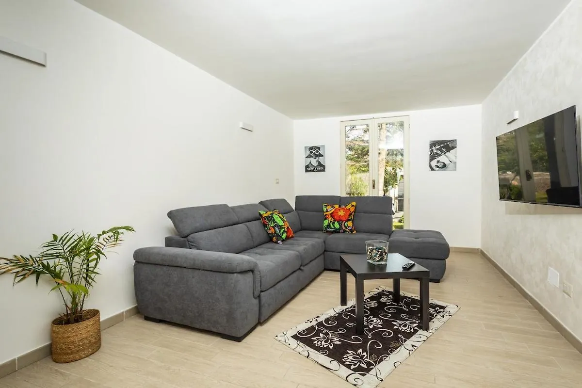 Fleri B&B Badima 0*,